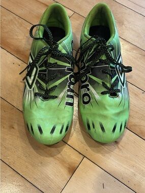 Umbro Kids Soccer Cleats